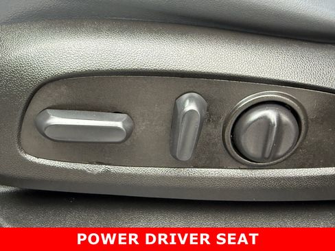 Used 2023 Buick Enclave Essence w/ Experience Buick Package image 17