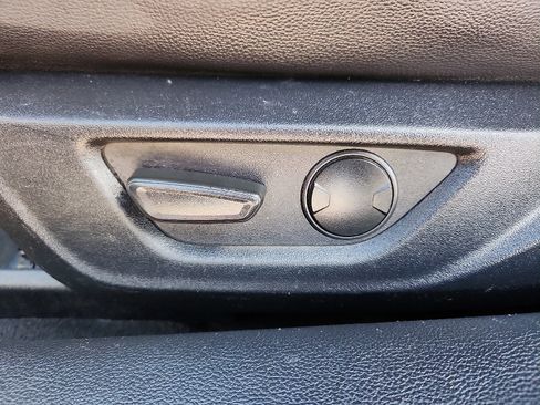 Used 2022 Ford Mustang Premium image 12