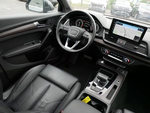 Used 2023 Audi Q5 2.0T Premium Plus w/ Premium Plus Package AWD/4WD image 9