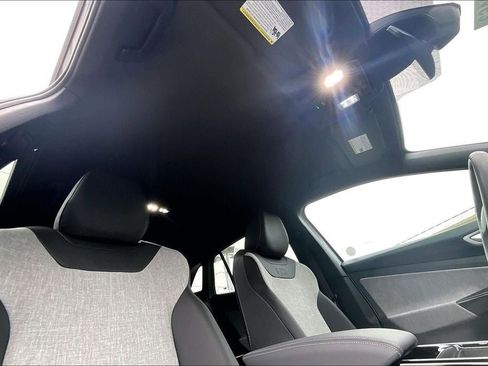 New 2026 Volkswagen ID.4 Pro image 26