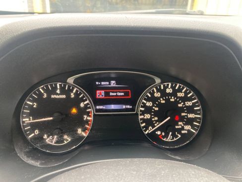 Used 2019 Nissan Pathfinder S AWD/4WD image 19