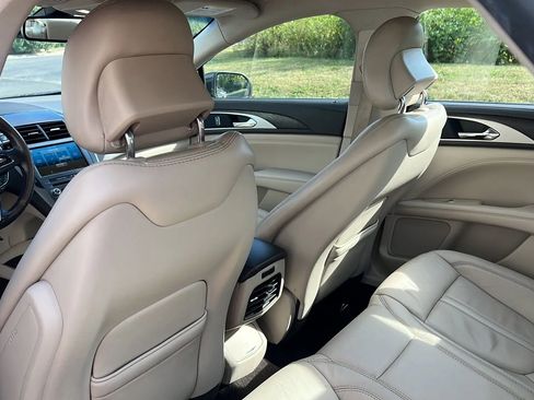Used 2017 Lincoln MKZ Select w/ Select Plus Package image 12