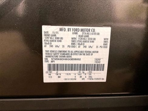 Used 2016 Ford Explorer XLT w/ Equipment Group 201A AWD/4WD image 34