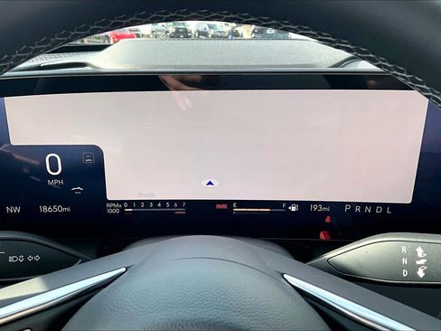 Used 2025 Buick Enclave Sport Touring image 21