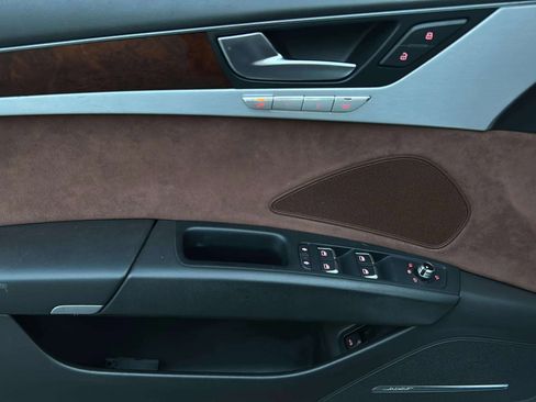 Used 2011 Audi A8 4.2 image 42