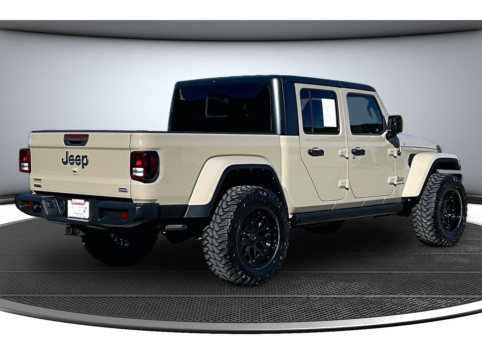 Used 2022 Jeep Gladiator Overland w/ Trailer Tow Package AWD/4WD image 19