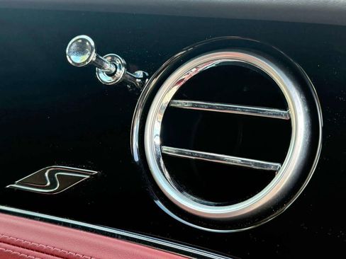 Used 2024 Bentley Continental GT S AWD/4WD image 32