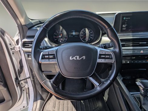 Used 2022 Kia Telluride S FWD image 18