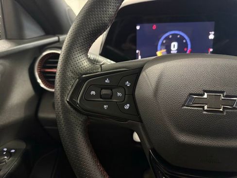 Certified 2024 Chevrolet Trax RS w/ Driver Confidence Package image 12