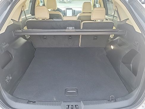 Used 2022 Ford Edge SEL w/ Convenience Package image 9