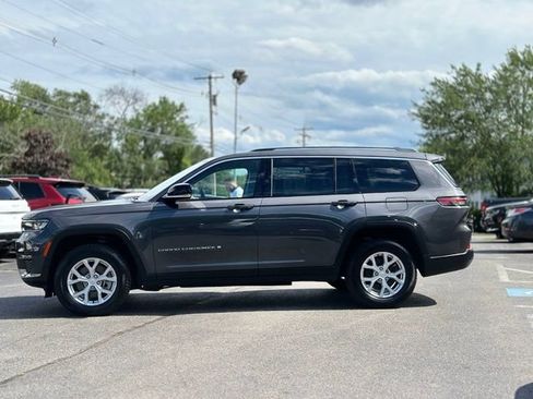 Used 2023 Jeep Grand Cherokee L Limited AWD/4WD image 3