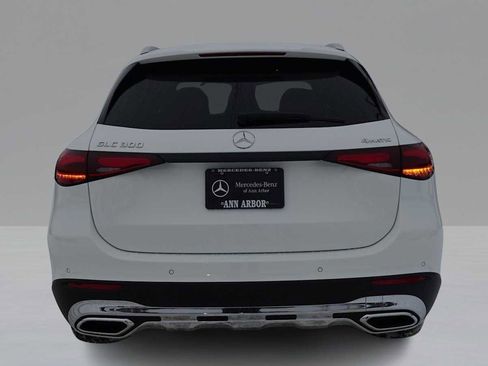 Used 2026 Mercedes-Benz GLC 300 4MATIC image 5
