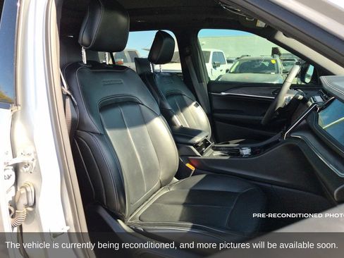Used 2023 Jeep Grand Cherokee L Overland w/ Rear Seat Video Group I AWD/4WD image 13