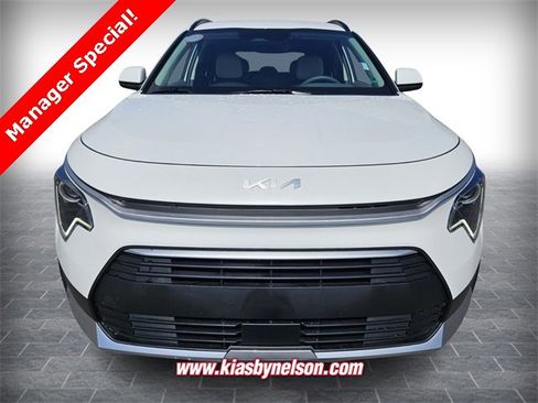 New 2025 Kia Niro EX image 2