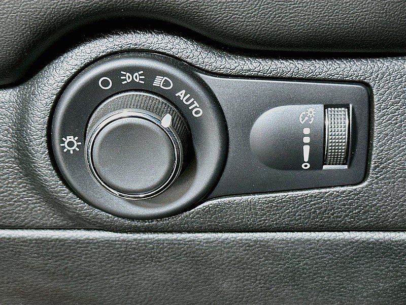 Used 2025 Dodge Durango GT AWD/4WD image 10
