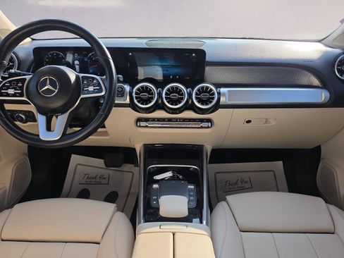 Used 2022 Mercedes-Benz GLB 250 image 10
