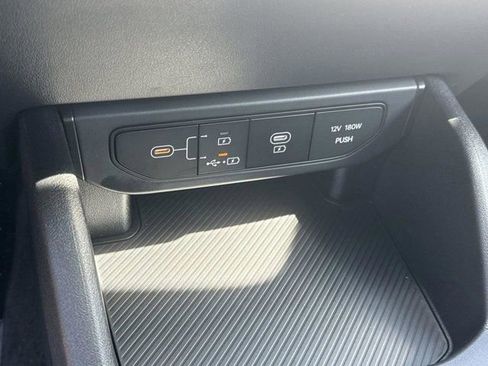 New 2026 Kia K4 FWD image 21