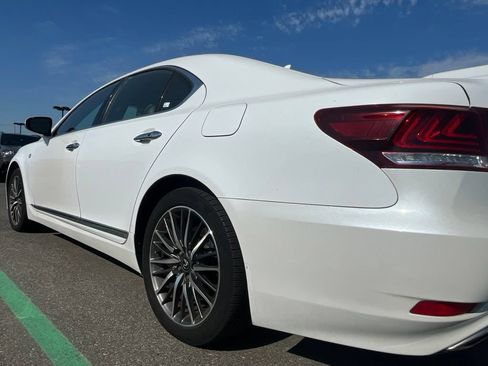 Used 2013 Lexus LS 460 w/ F-Sport Pkg RWD image 6