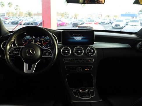 Used 2019 Mercedes-Benz C 300 4MATIC Sedan image 16