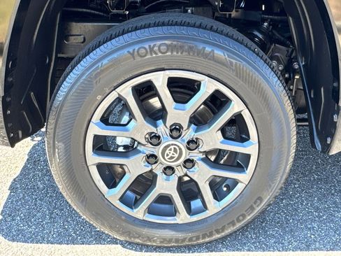 Used 2023 Toyota Tundra Platinum image 17