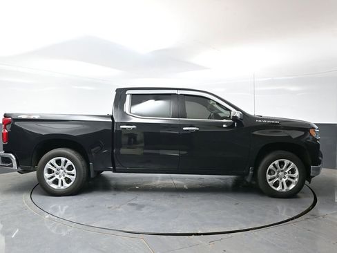 Used 2023 Chevrolet Silverado 1500 LTZ AWD/4WD image 4
