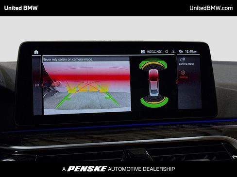 Used 2023 BMW 530i w/ Premium Package RWD image 9