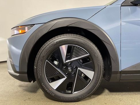 New 2026 Hyundai Ioniq 5 SEL image 11