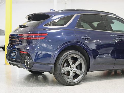 Used 2024 Genesis GV70 3.5T Sport w/ Sport Advanced Package AWD/4WD image 9