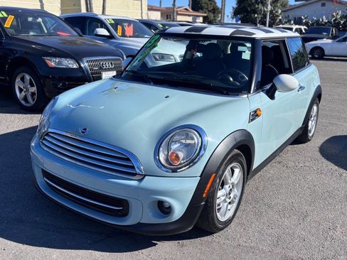 Used 2013 MINI Cooper Hardtop image 4