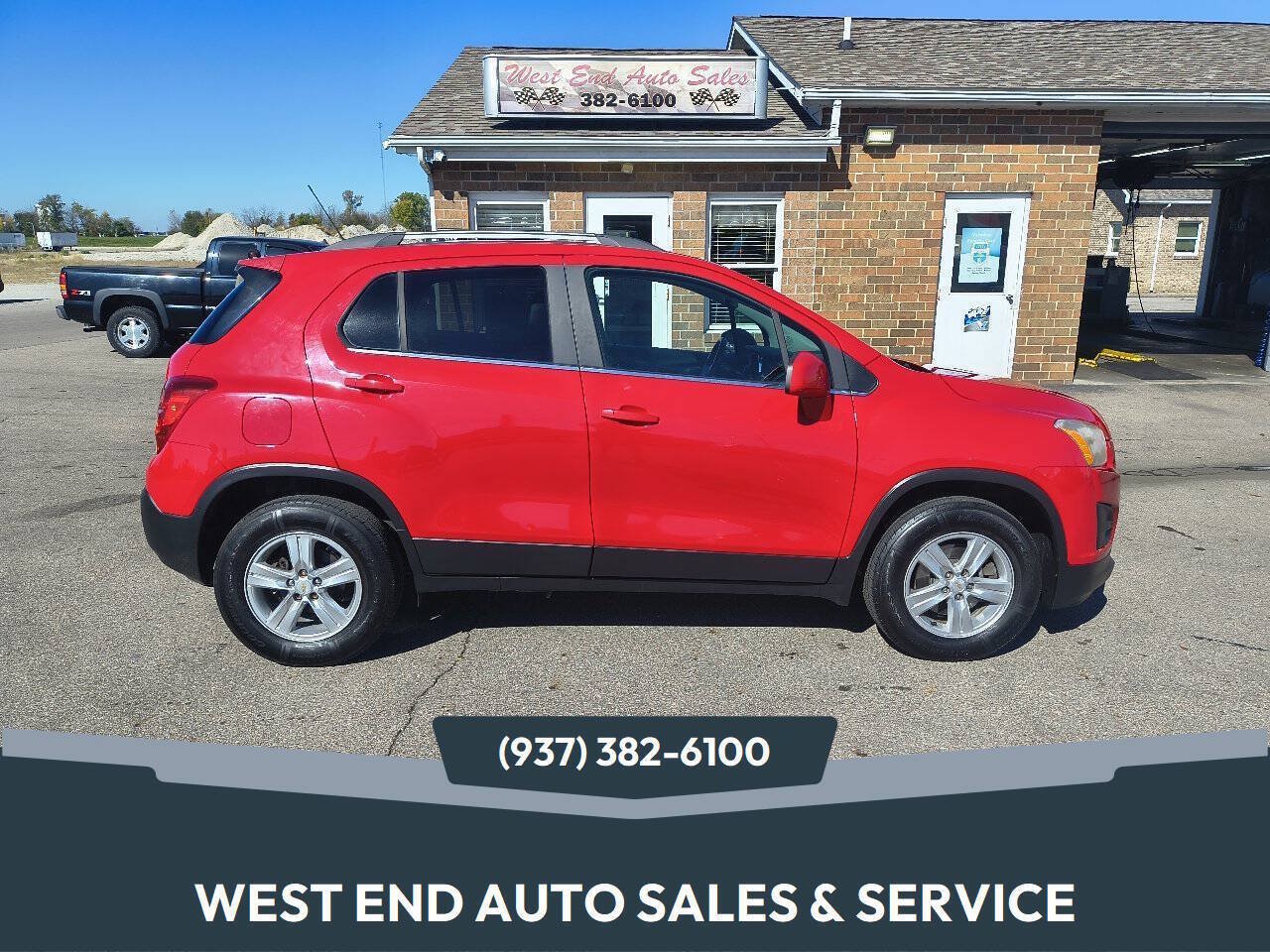 Used 2015 Chevrolet Trax LT w/ LT Sun and Sound Package AWD/4WD image 1