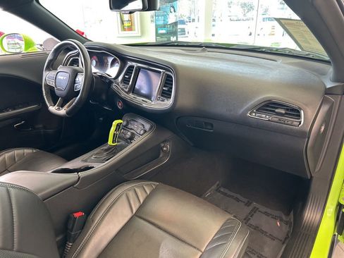 Used 2019 Dodge Challenger SRT Hellcat Redeye image 46