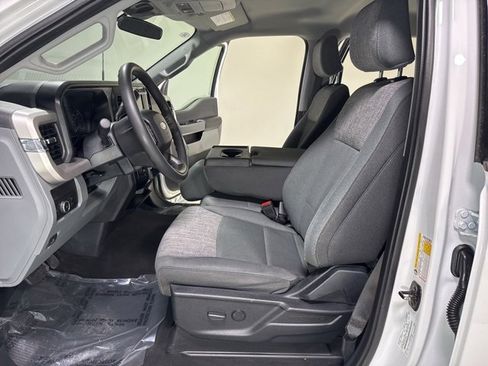 Used 2024 Ford F250 XLT image 9