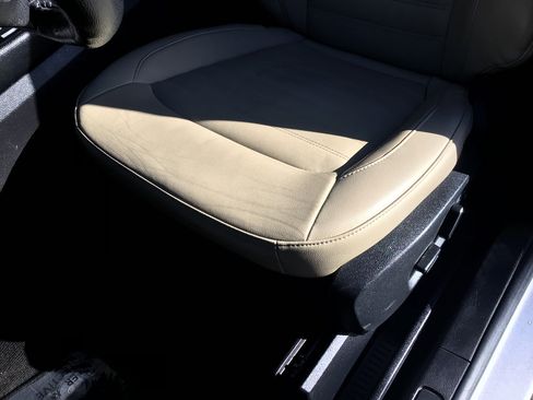 Used 2017 Ford Edge SEL w/ Equipment Group 201A image 10