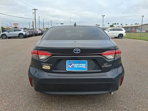 Used 2024 Toyota Corolla LE FWD image 5