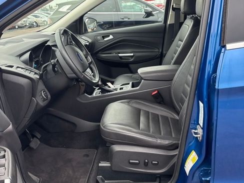 Used 2017 Ford Escape Titanium w/ Equipment Group 301A AWD/4WD image 12