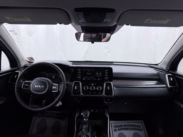 Used 2023 Kia Sorento LX FWD image 29