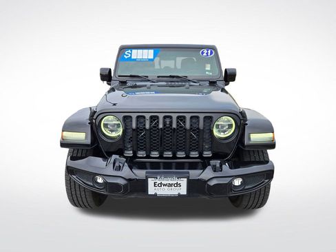 Used 2021 Jeep Gladiator Overland AWD/4WD image 11