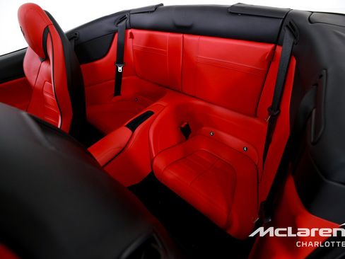 Used 2017 Ferrari California T image 17