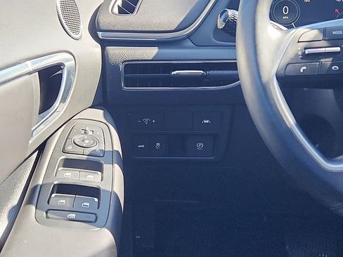 Certified 2023 Hyundai Sonata SEL w/ Convenience Package FWD image 12