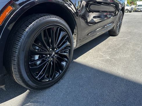 Certified 2024 Lincoln Corsair AWD w/ Equipment Group 101A image 12