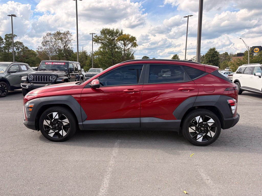 Used 2024 Hyundai Kona SEL FWD image 4