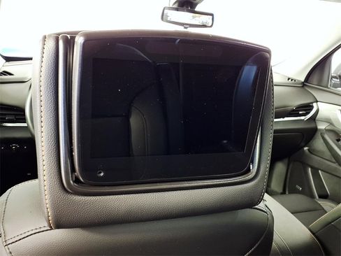 Used 2019 Chevrolet Traverse LT w/ LT Premium Package image 16