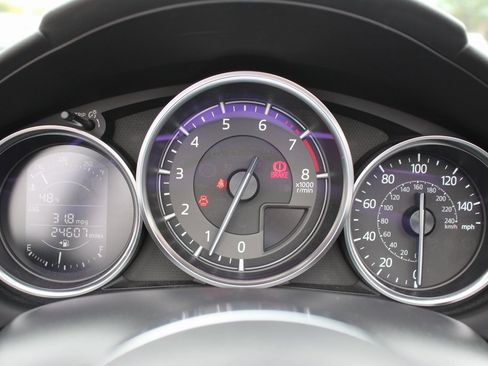 Used 2018 MAZDA MX-5 Miata Grand Touring image 15