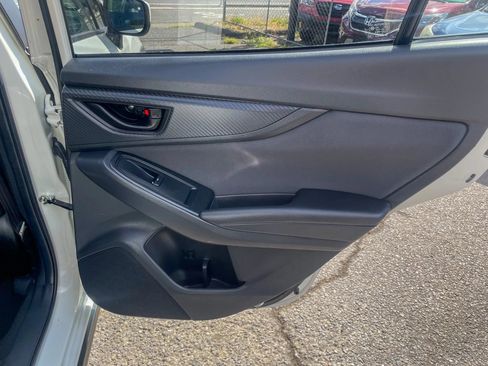 Used 2019 Subaru Crosstrek 2.0i Premium AWD/4WD image 33