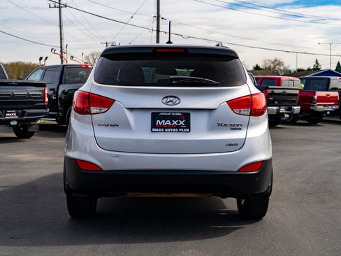 Used 2012 Hyundai Tucson Limited image 11