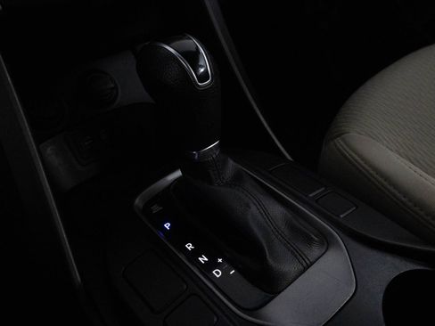 Used 2017 Hyundai Santa Fe Sport image 26