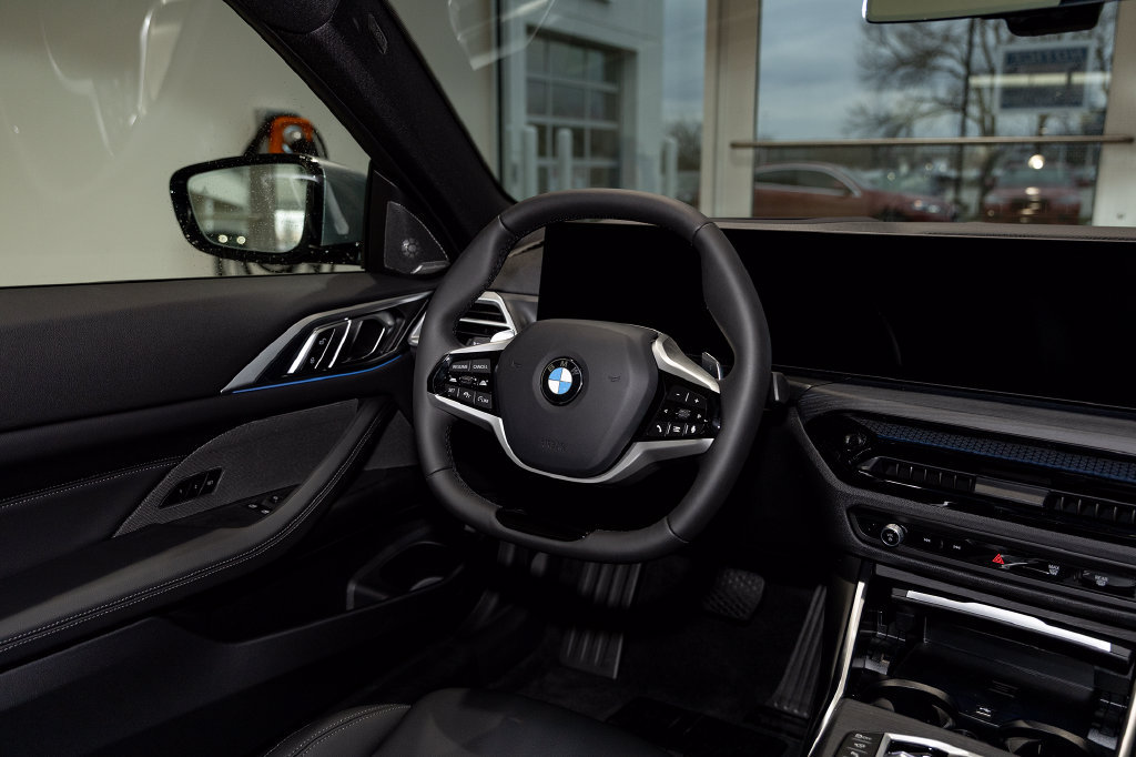 Used 2026 BMW 430i xDrive Coupe w/ Premium Package AWD/4WD image 6
