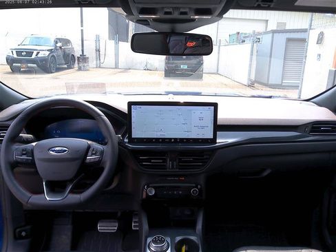 Used 2023 Ford Escape ST-Line Elite w/ Premium Technology Package AWD/4WD image 9