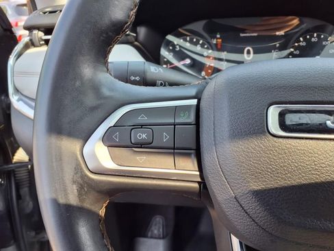 Used 2022 Jeep Compass Limited w/ Sun and Sound Group image 29