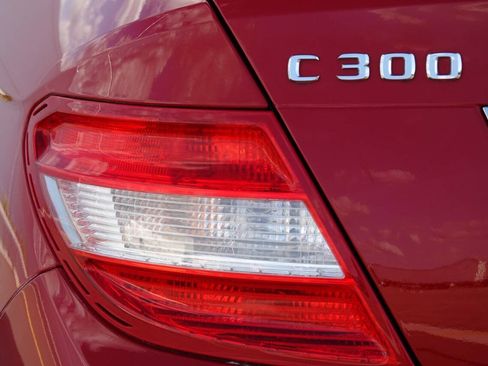 Used 2010 Mercedes-Benz C 300 Sedan image 51